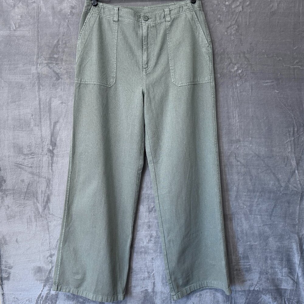 BP. Green Khaki Wide Leg Jeans Size 32